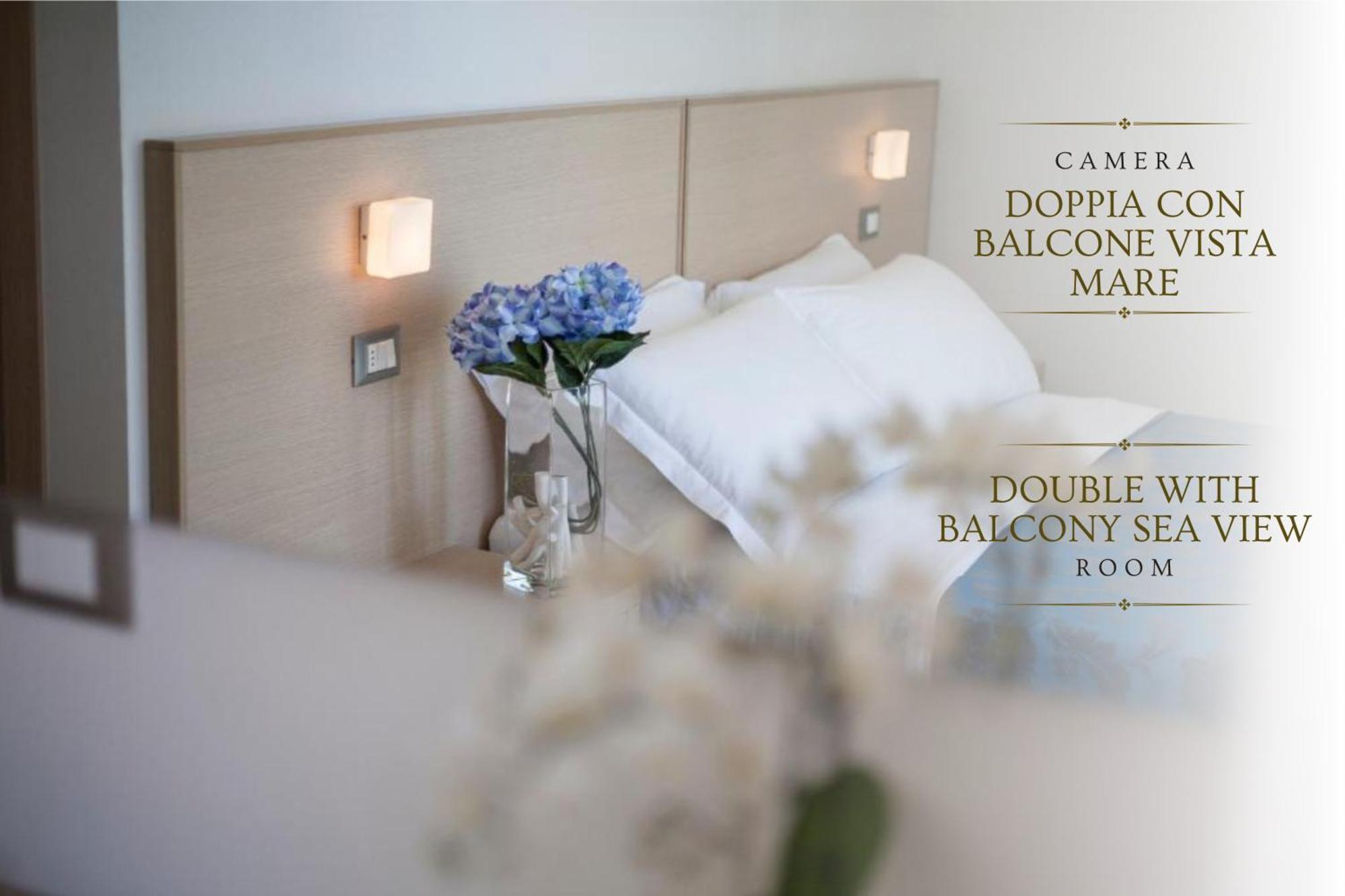 Hotel Constellation Rimini Esterno foto