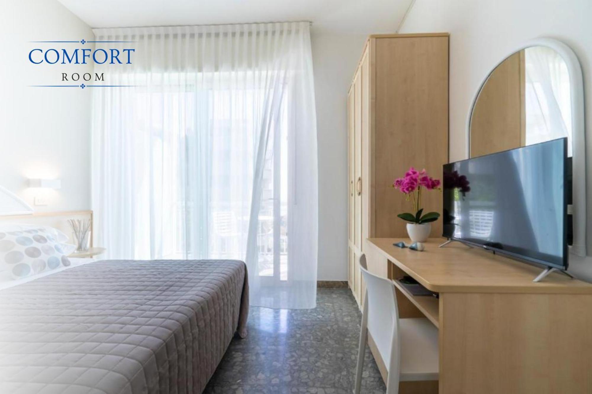 Hotel Constellation Rimini Esterno foto